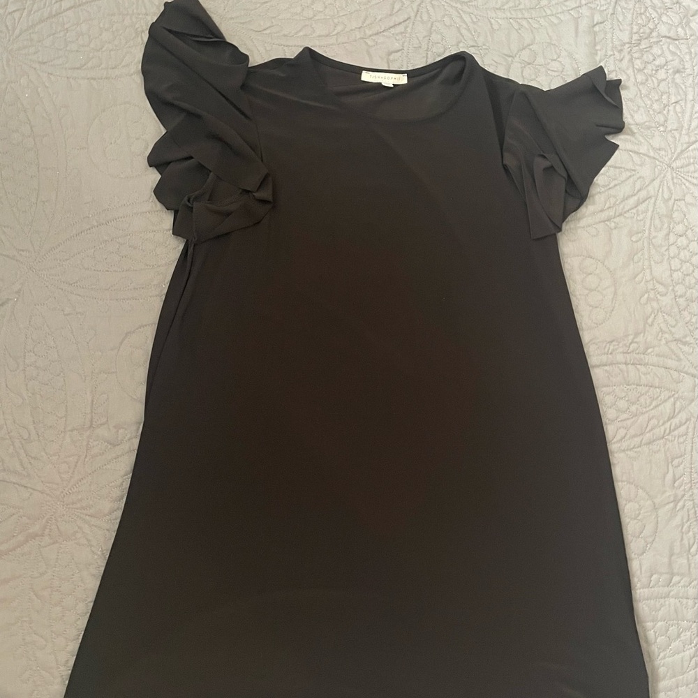 Women’s black mini dress LARGE
